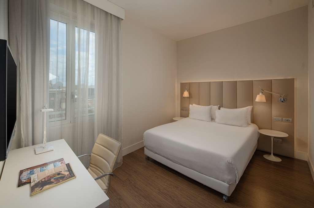 מלון Nh Genova Centro חדר תמונה